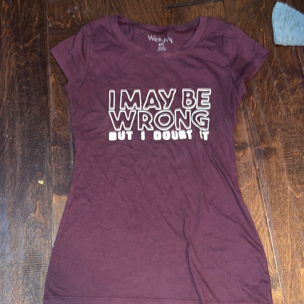 Burgundy shirt sleeve tee